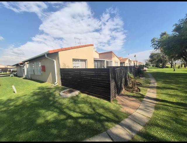 3 BEDROOM CLUSTER FOR SALE IN ELSPARK